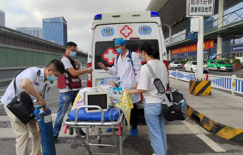 广汉县救护车出租公司