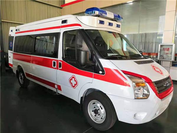 广汉县福特V362救护车